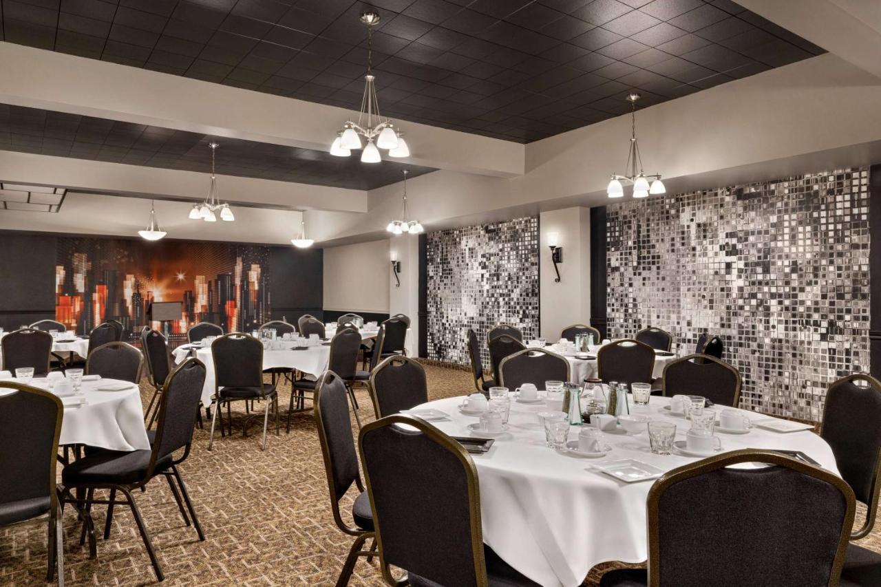 Hotel Super 8 By Wyndham Sarnia On Exterior foto